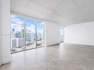 2+1 Condo — 151 SE 1st St APT 3001, Miami, 33131