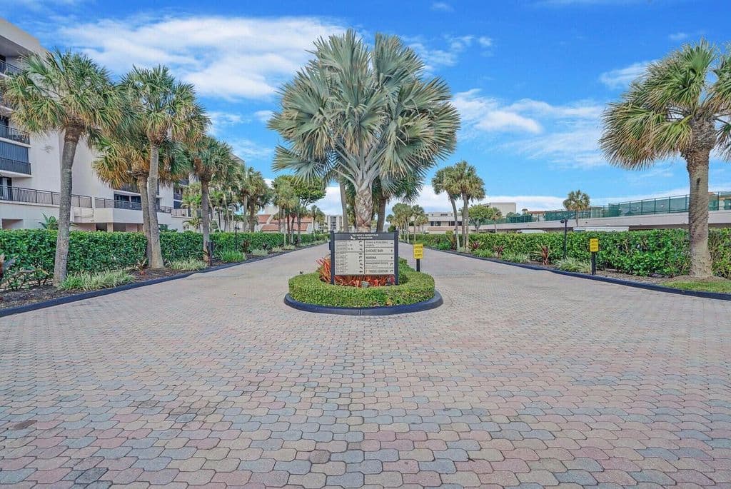 2+1 Condo — 2687 N Ocean Boulevard #G-305