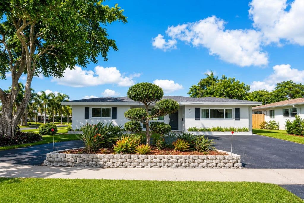 3-bedroom Single-Family Home — 431 SE 5th Avenue