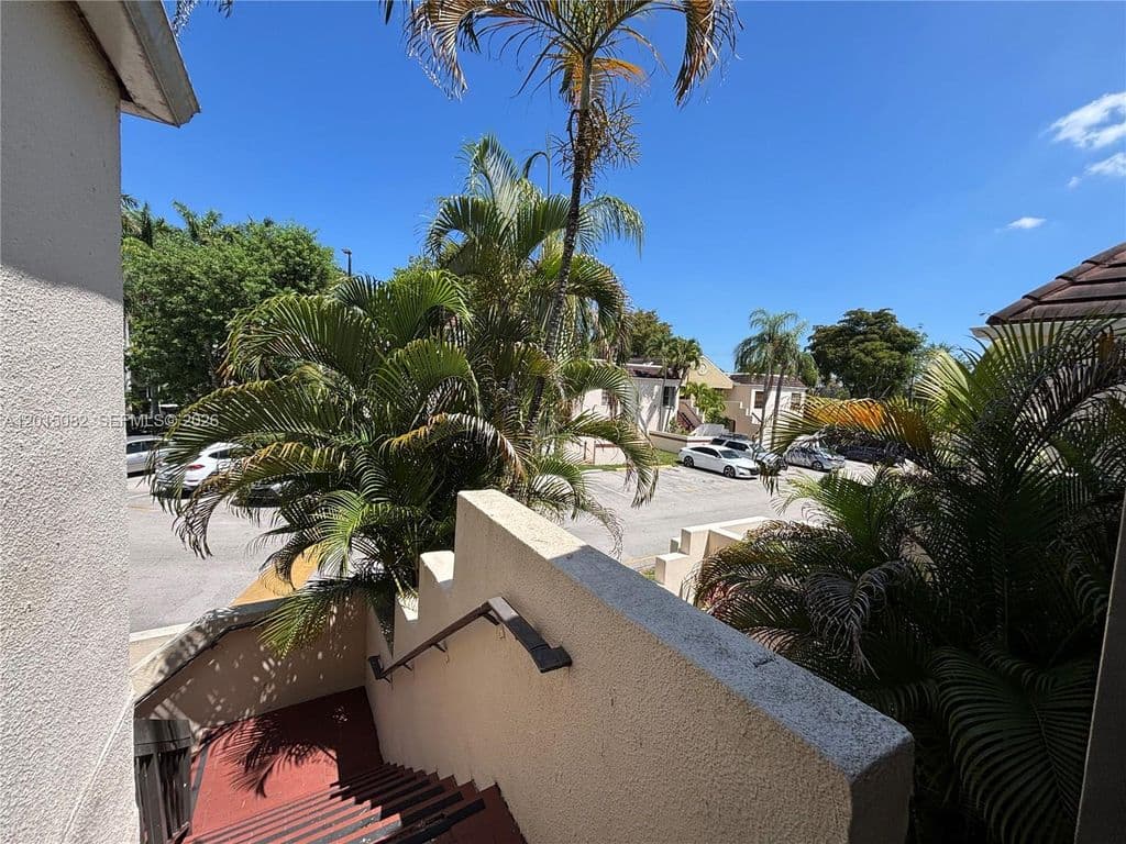 2-bedroom Condo — 12922 SW 88th Ter #B-206