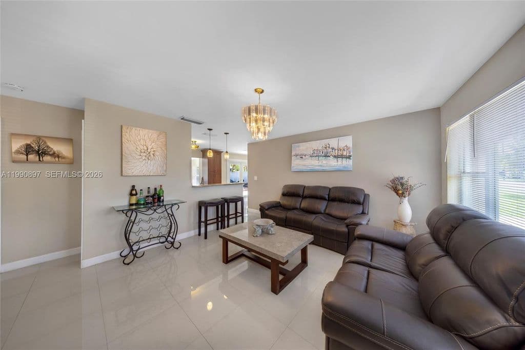 3-bedroom Single-Family Home — 1460 NE 30th Ct