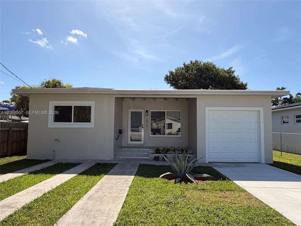 3+1 Müstakil ev — 2830 SW 63rd Ave