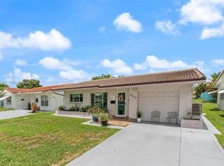 2-bedroom Single-Family Home — 5713 NW 87th Ave, Tamarac, 33321