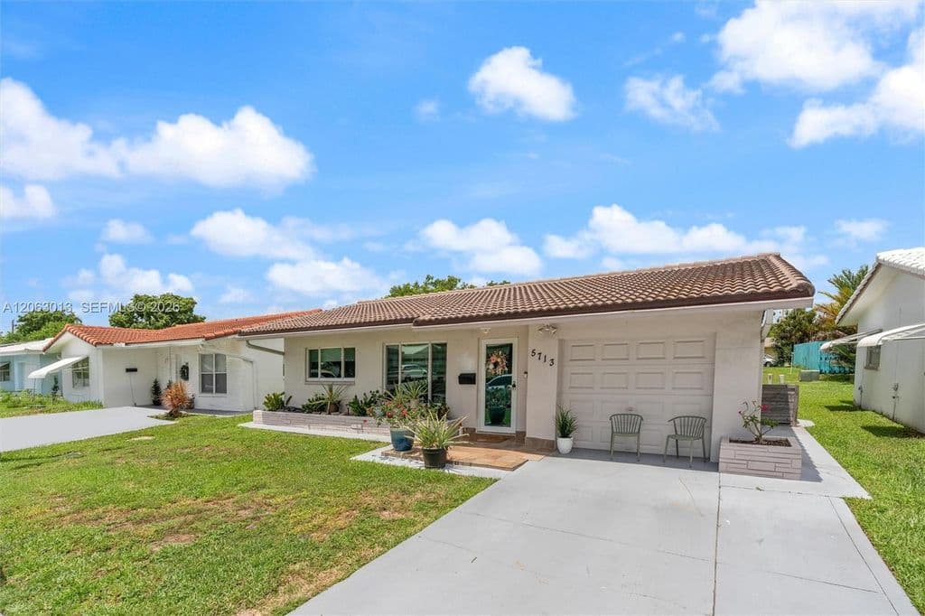 2+1 Müstakil ev — 5713 NW 87th Ave
