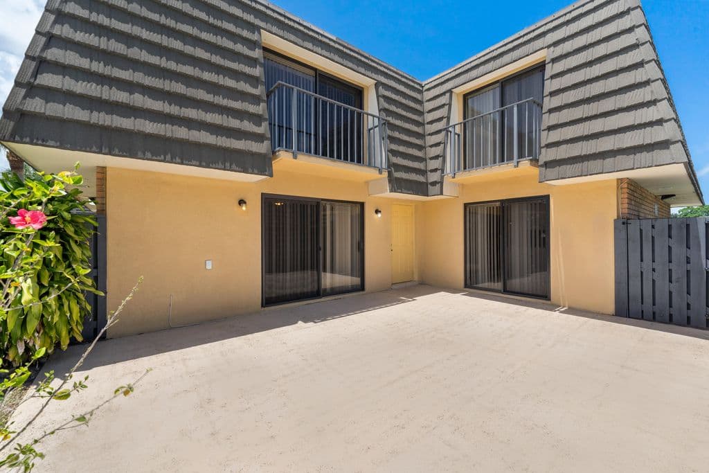 2+1 Mülk — 915 9th Way