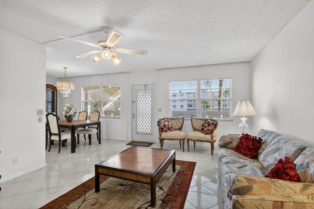 2-bedroom Condo — 2035 Ainslie