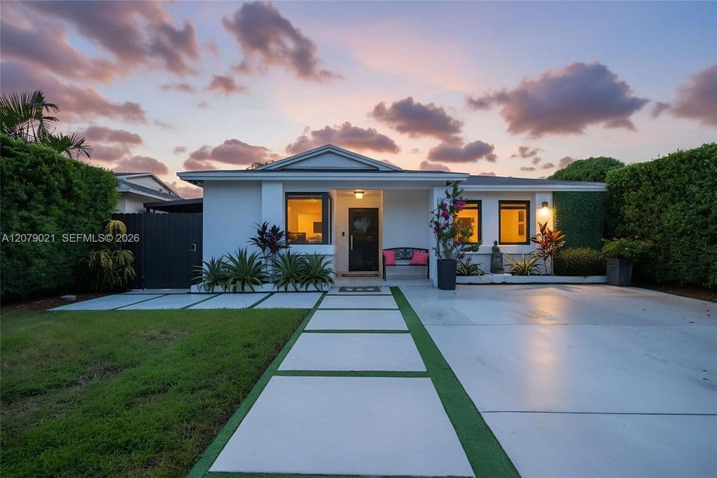 3-bedroom Single-Family Home — 12330 SW 192nd Ter