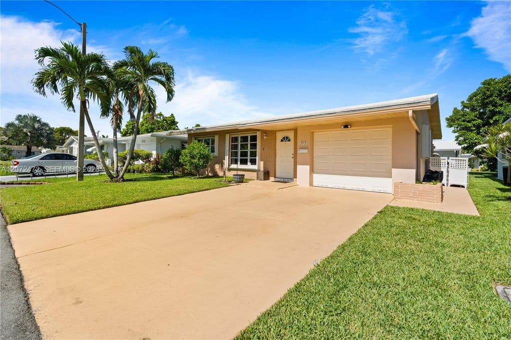 2-bedroom Single-Family Home — 5713 NW 68th Ter