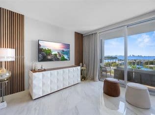 1+1 Condo — 6900 Bay Dr APT 8A, Miami Beach, 33141
