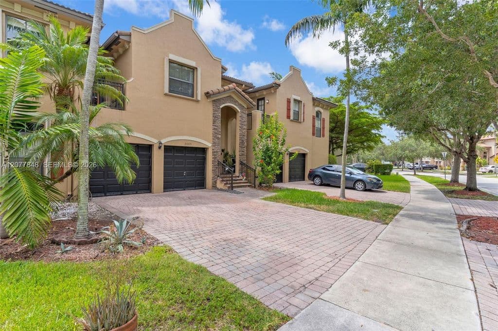 4-bedroom Property — 23675 SW 114th Ct