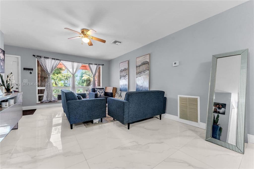 3+1 Müstakil ev — 1019 S 29th Ave