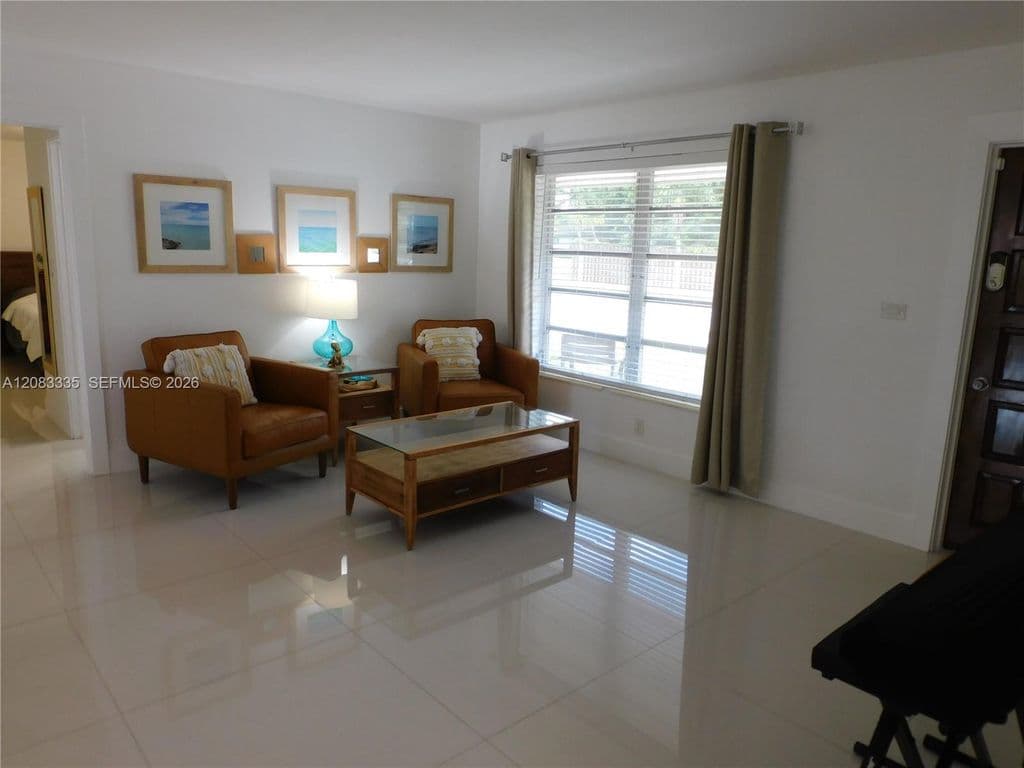3+1 Müstakil ev — 14524 SW 80th St
