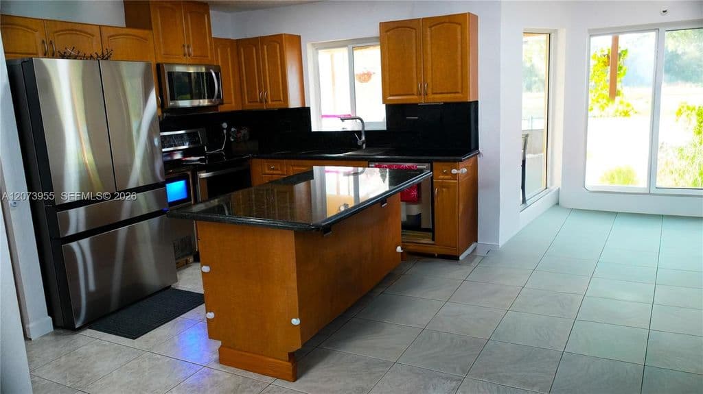 4-bedroom Single-Family Home — 1308 SW 181st Ave