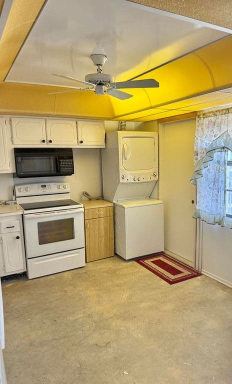 2-bedroom Condo — 501 SW 11th Place #205A
