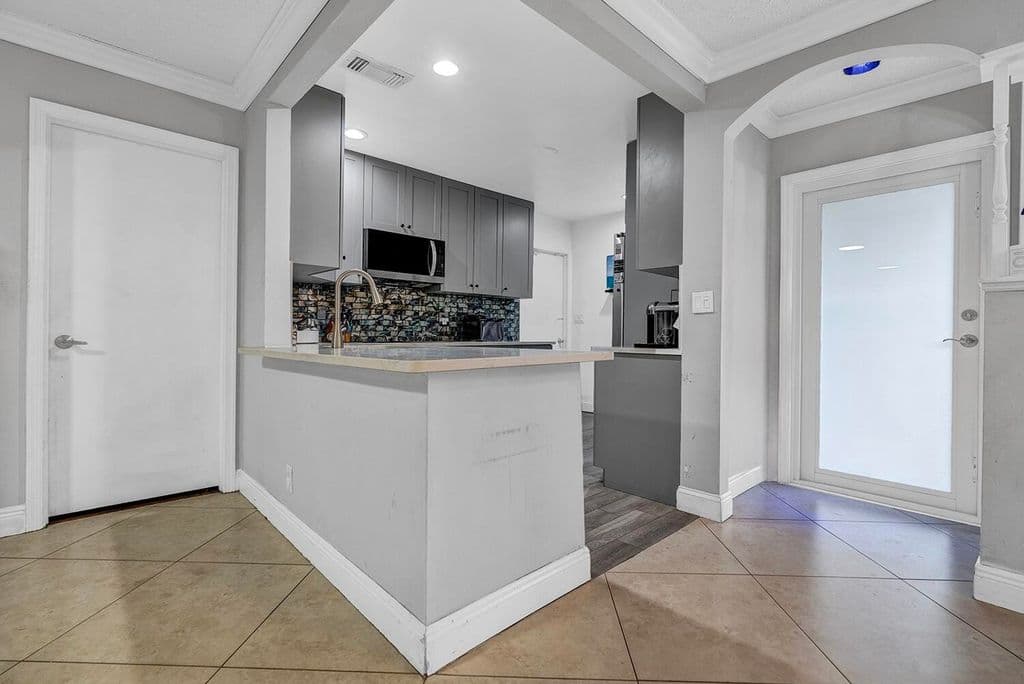 3-bedroom Single-Family Home — 9544 Richmond Circle