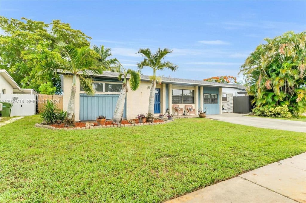 4+1 Müstakil ev — 551 NW 99th Way