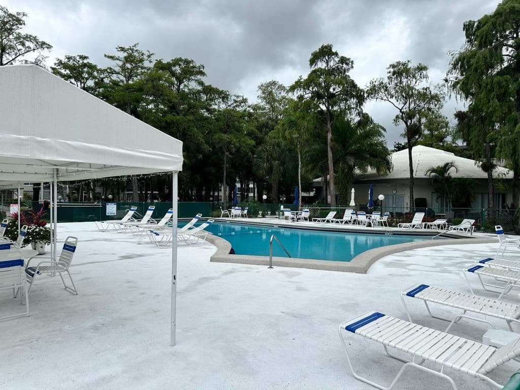 2-bedroom Condo — 4850 NW 29th Court #132