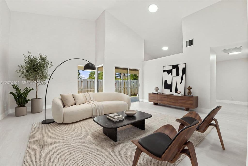 3+1 Müstakil ev — 1181 SW 108th Ter