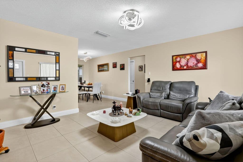 2-bedroom Single-Family Home — 6945 NW 14th Street
