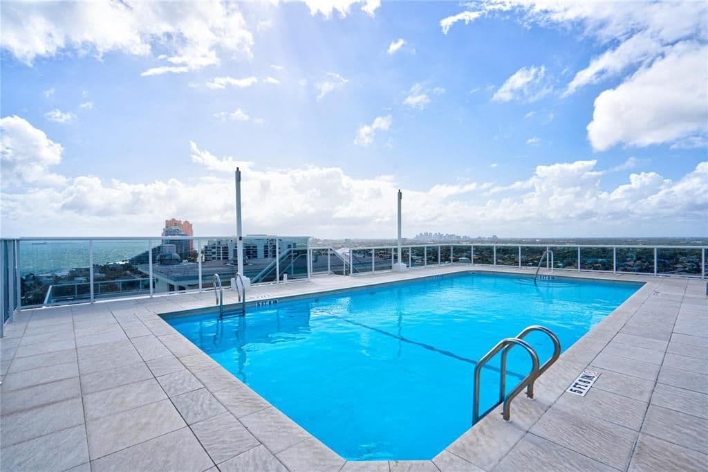 2+1 Condo — 2841 N Ocean Boulevard #1105