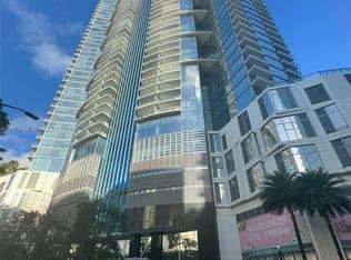 3-bedroom Condo — 851 NE 1st Ave Unit 2212, Miami, 33132
