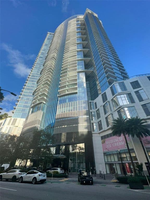 3-bedroom Condo — 851 NE 1st Ave Unit 2212
