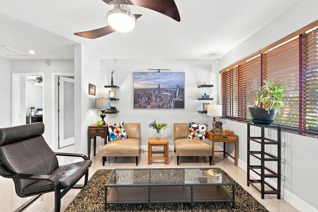 3+1 Müstakil ev — 4110 NW 16TH Avenue