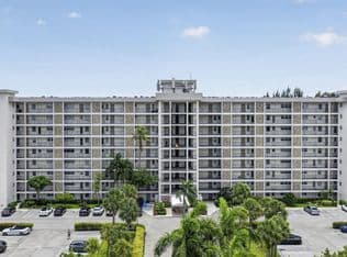 2-bedroom Condo — 3150 N Palm Aire Drive #108, Pompano Beach, 33069