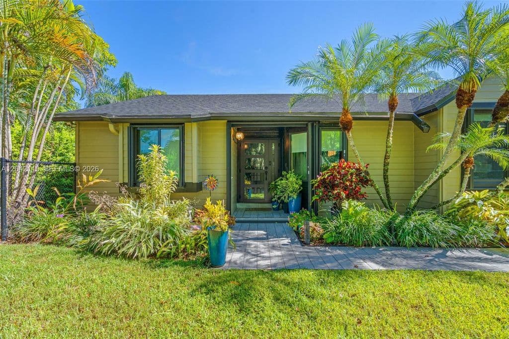 3-bedroom Single-Family Home — 15031 SW 154th Ter
