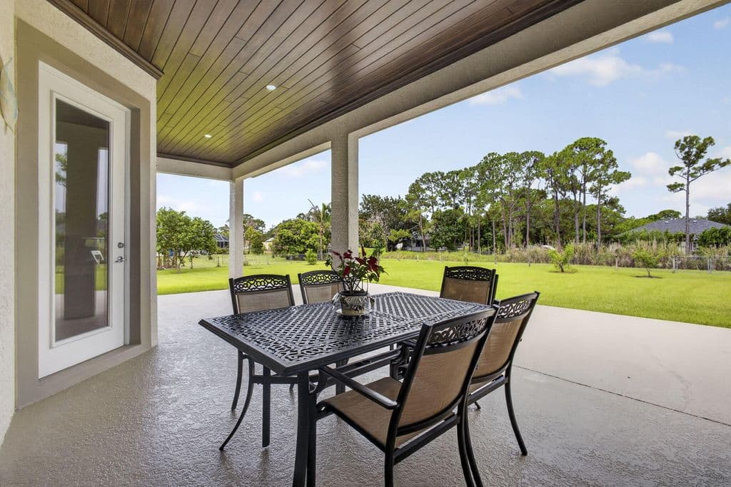 4-bedroom Single-Family Home — 15108 99th Street N