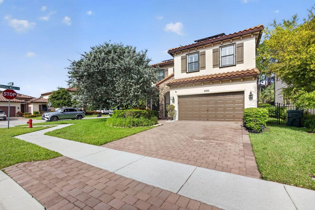 4-bedroom Single-Family Home — 6026 Night Heron Court