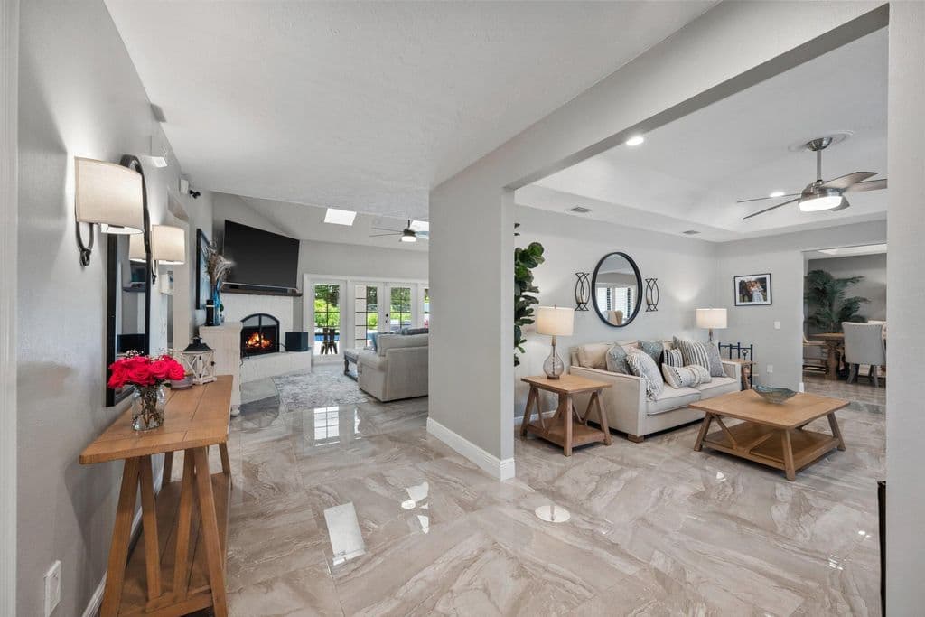 4+1 Müstakil ev — 13275 Garwood Court