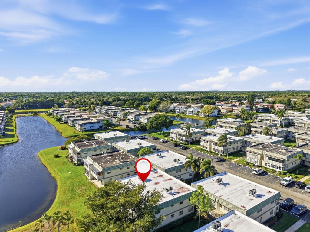 1+1 Condo — 710 Monaco O