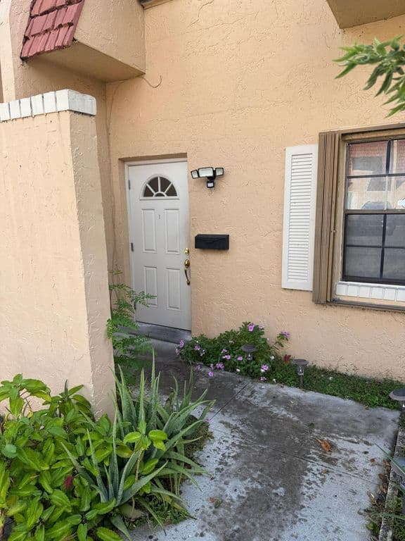 3-bedroom Property — 76 Ann Lee Lane