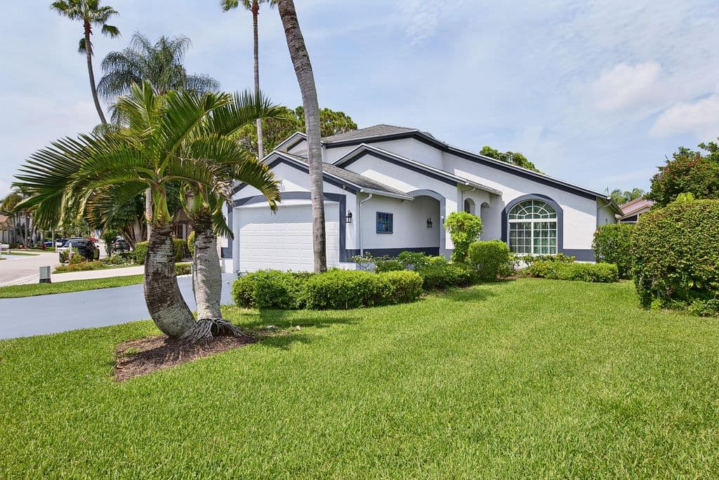 3-bedroom Single-Family Home — 126 HAMMOCKS Drive