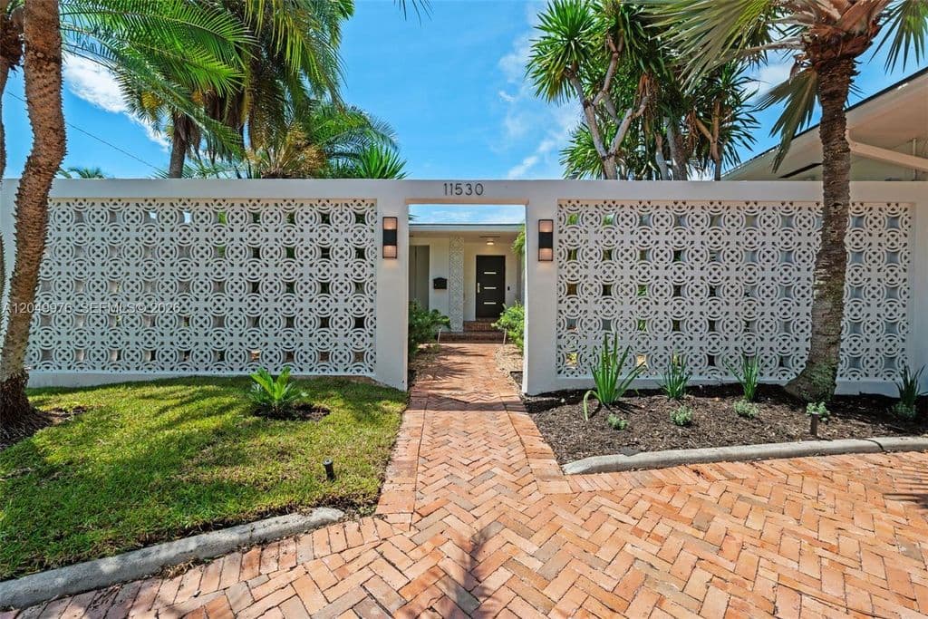 3-bedroom Single-Family Home — 11530 NE 22nd Dr