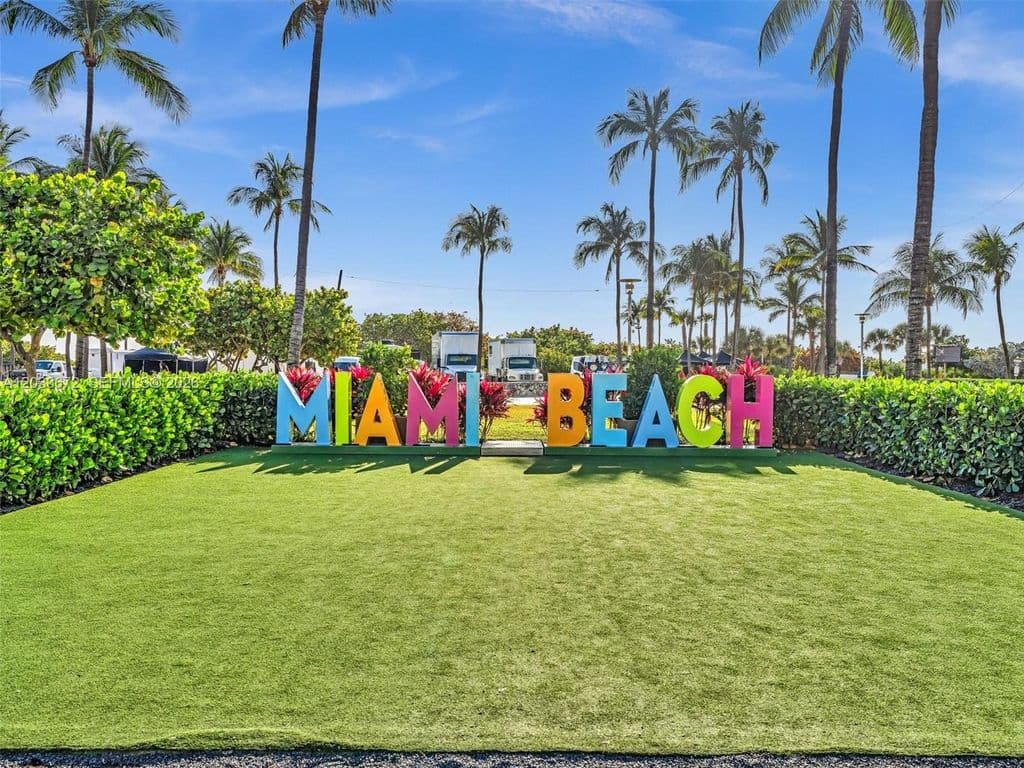 1+1 Condo — 1052 Ocean Dr #C203