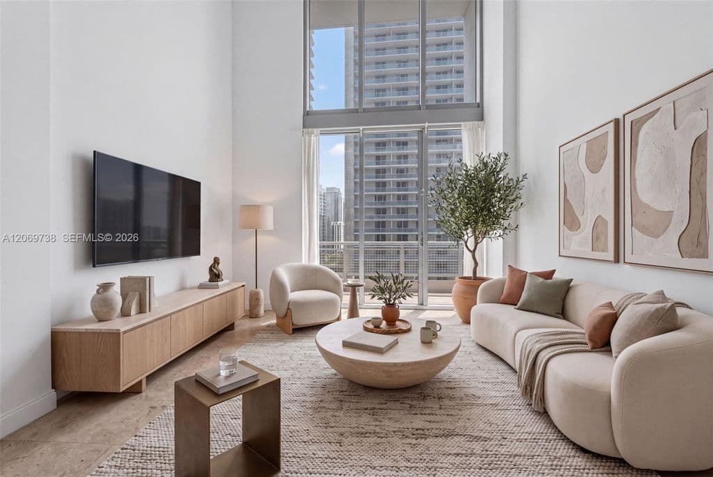 2-bedroom Condo — 690 SW 1st Ct APT 2122