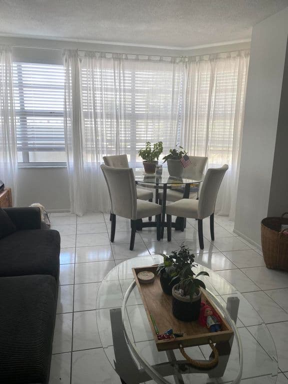 2-bedroom Condo — 1965 S OCEAN Drive #MS