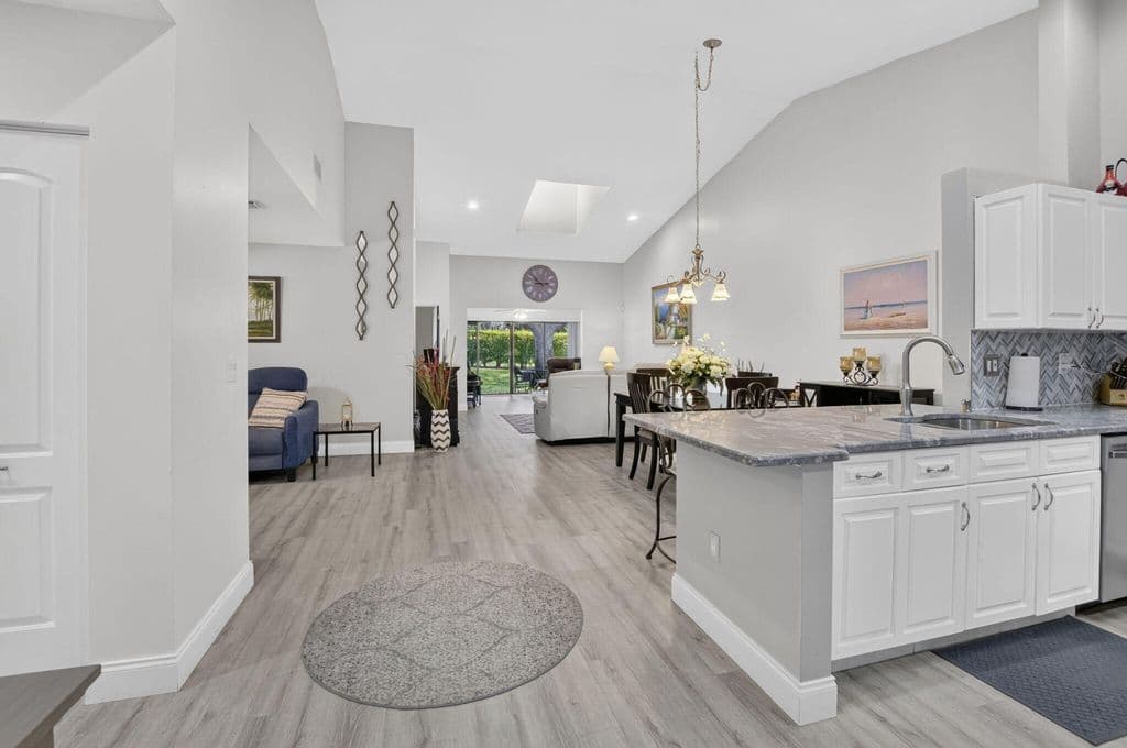 2+1 Müstakil ev — 8347 Springlake Drive