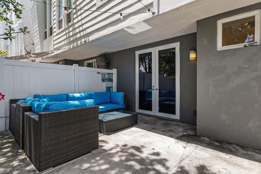 3-bedroom Property — 711 SE 16th Court