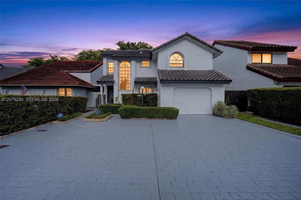 4+1 Müstakil ev — 6328 SW 127th Pl