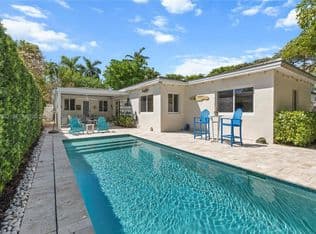 3-bedroom Single-Family Home — 711 NE 72nd Ter, Miami, 33138