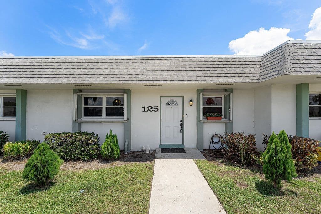2+1 Condo — 2638 GATELY Drive E #125