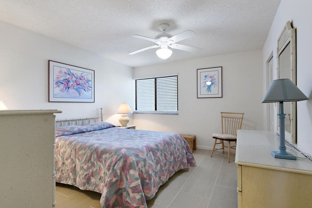 2-bedroom Condo — 1605 S Us Highway 1 #V6-106