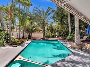 4+1 Müstakil ev — 1580 NE 35th St, Fort Lauderdale, 33334