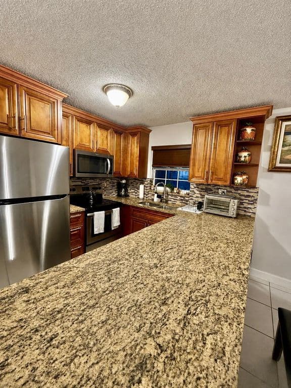 3+1 Müstakil ev — 7526 SW 7th Court