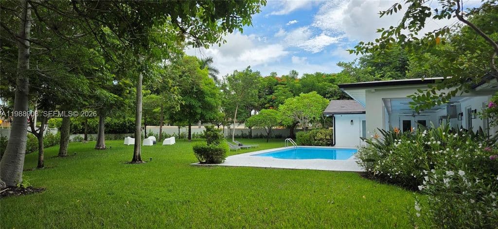 4+1 Müstakil ev — 10705 SW 128th Ter