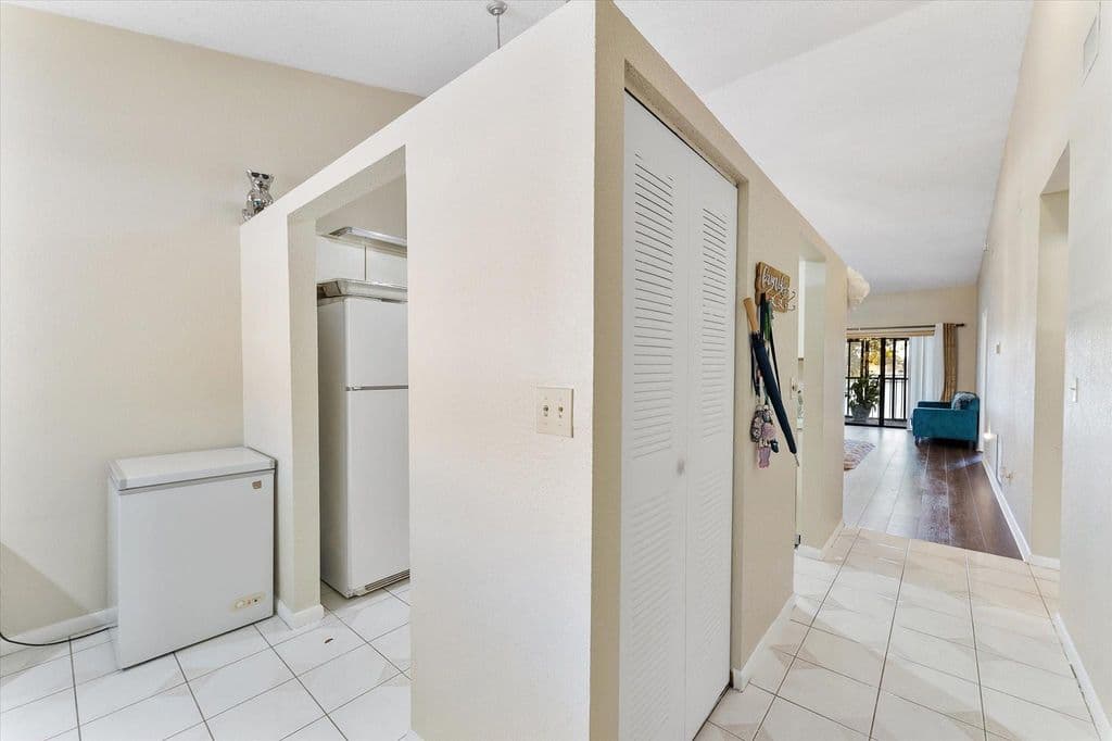 2-bedroom Condo — 3100 NW 46th Street #203
