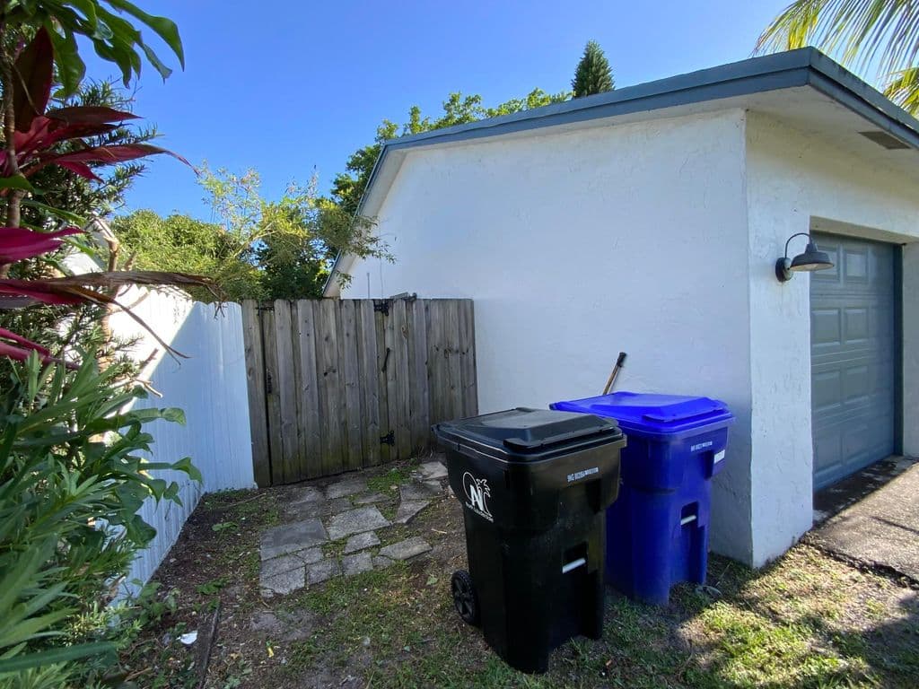 3+1 Müstakil ev — 7922 SW 5th Street